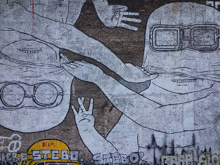 stolen surfaces, konczak, photography, berlin, street art